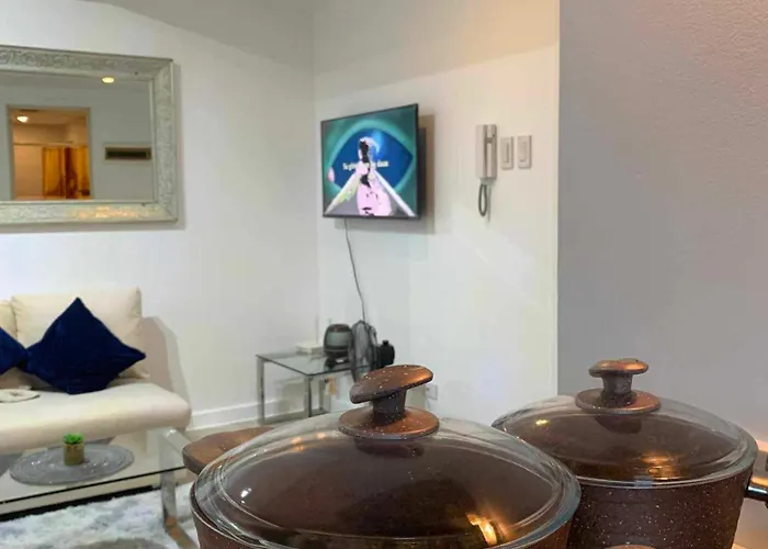 Quelson's Pad In Azure Beach Residences With Wave Pool Access 아파트호텔 마닐라