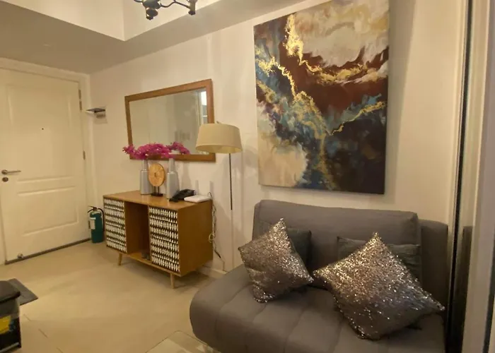 Quelson's Pad In Azure Beach Residences With Wave Pool Access