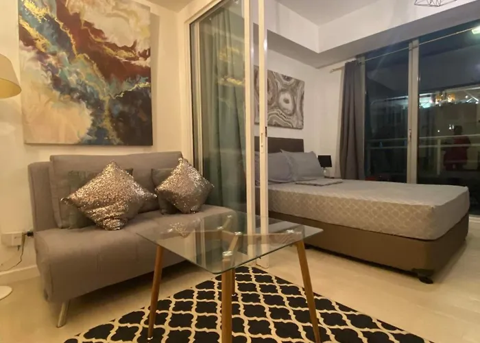 Quelson's Pad In Azure Beach Residences With Wave Pool Access 마닐라