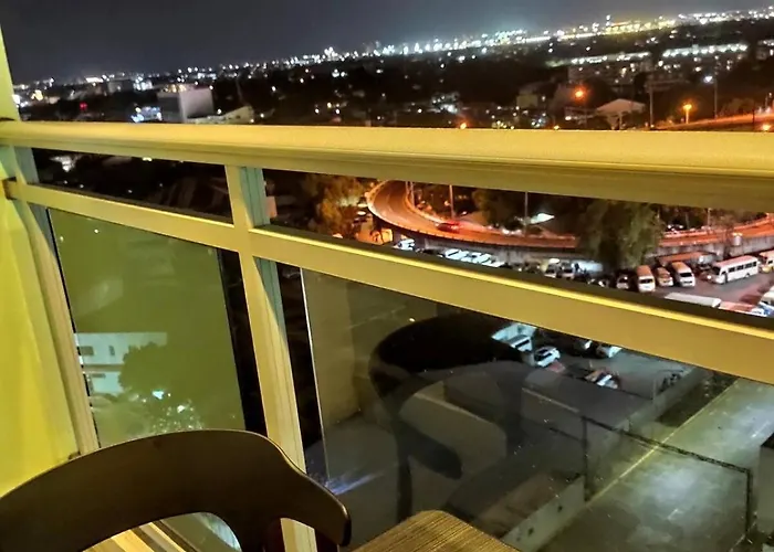 Quelson's Pad In Azure Beach Residences With Wave Pool Access 아파트호텔 마닐라