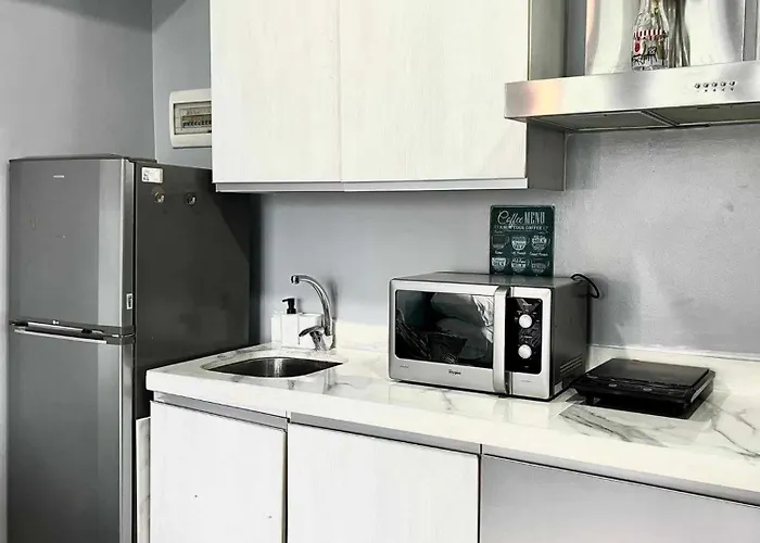 Quelson's Pad In Azure Beach Residences With Wave Pool Access
