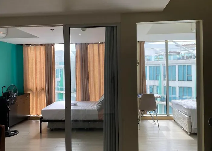 Quelson's Pad In Azure Beach Residences With Wave Pool Access