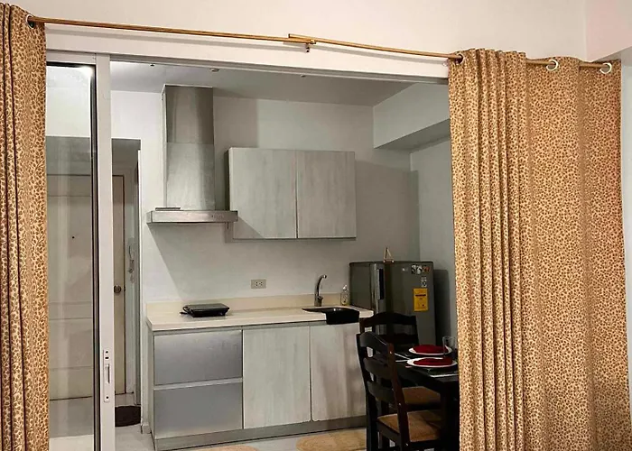 Quelson's Pad In Azure Beach Residences With Wave Pool Access *
