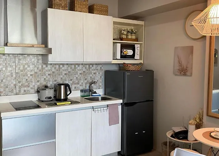Quelson's Pad In Azure Beach Residences With Wave Pool Access