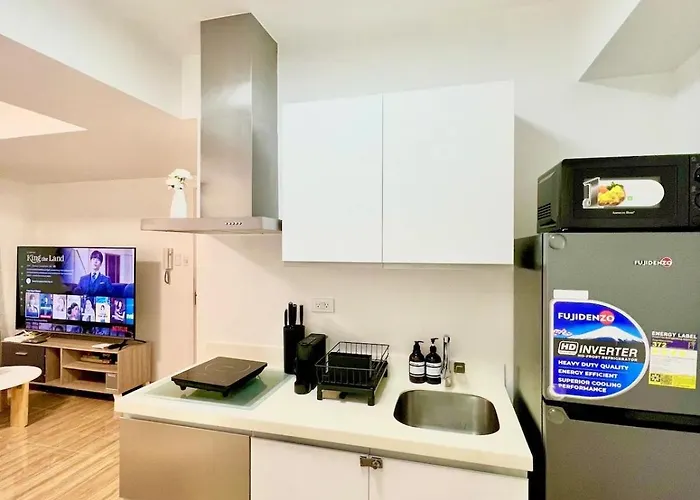 Quelson's Pad In Azure Beach Residences With Wave Pool Access 아파트호텔 마닐라