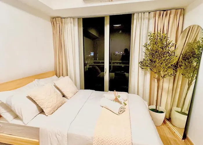 Quelson's Pad In Azure Beach Residences With Wave Pool Access * 마닐라